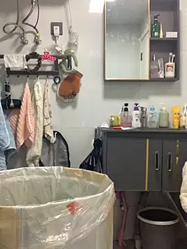 Aimeil online show from November 18, 3:35 pm