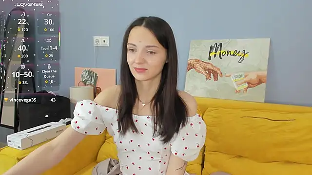 Snapshot of Kira_Ke11y chatting on October 20, 4:59 am Kira Ke11y online show from October 20, 4:59 am