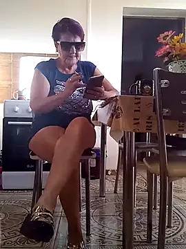 Snapshot of Ely_Elenita chatting on September 22, 2:48 pm Ely Elenita online show from September 22, 2:48 pm