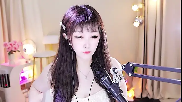 Snapshot of xiaoya666--baby chatting on October 3, 3:50 pm xiaoya666--baby online show from October 3, 3:50 pm