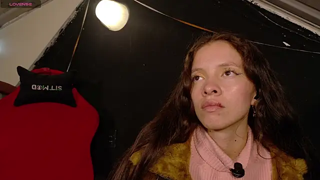 Snapshot of sweetdam12 chatting on September 27, 9:33 pm sweetdam12 online show from September 27, 9:33 pm