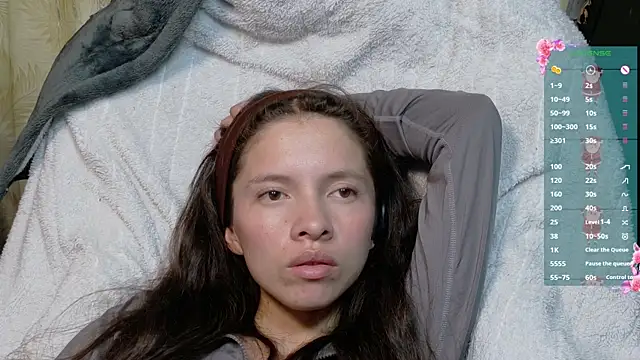 sweetdam12 online show from December 16, 8:26 pm