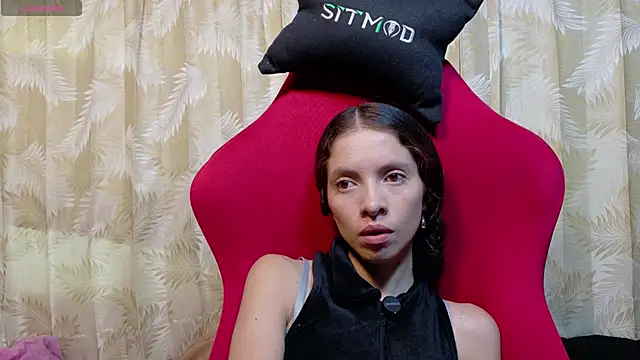 Snapshot of sweetdam12 chatting on September 11, 8:20 pm sweetdam12 online show from September 11, 8:20 pm