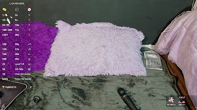 Snapshot of sweetdam12 chatting on October 11, 11:18 pm sweetdam12 online show from October 11, 11:18 pm