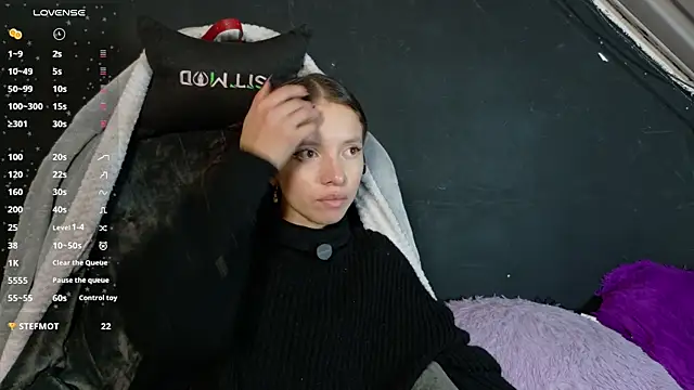 Snapshot of sweetdam12 chatting on October 1, 8:25 pm sweetdam12 online show from October 1, 8:25 pm