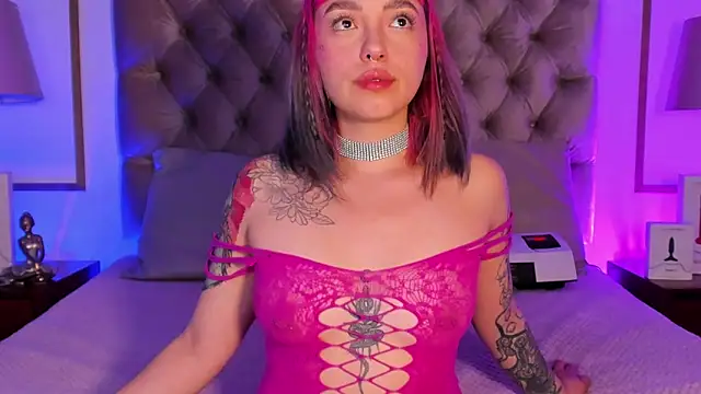 GigiVolkova online show from October 28, 5:46 am