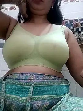 Snapshot of cute-mahek chatting on October 13, 8:28 am cute-mahek online show from October 13, 8:28 am