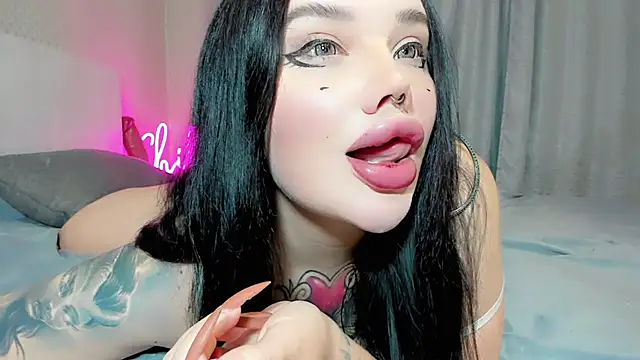Aira vi online show from June 18, 12:45 am