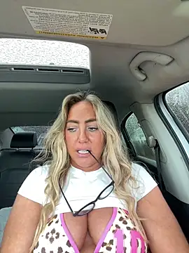 sunshinekisses online show from May 17, 7:57 pm