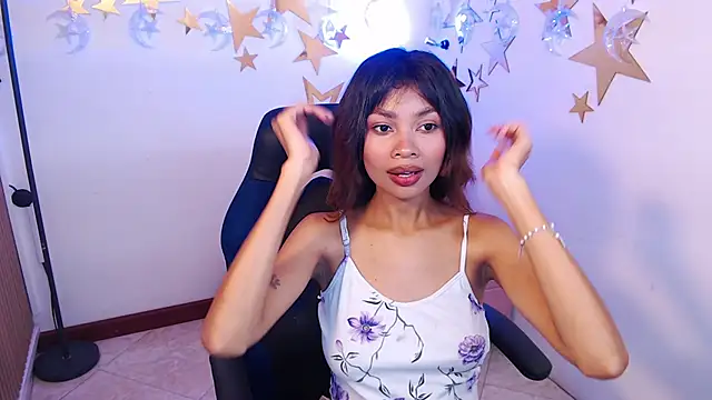 Perla prg online show from May 25, 9:25 pm