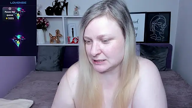 AnnaXCherri online show from November 27, 4:59 am