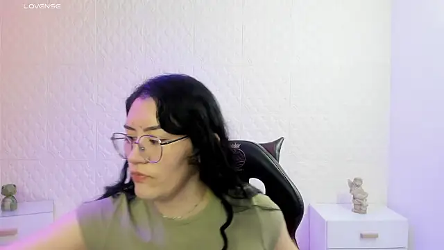 Violetaa diazz online show from February 5, 9:07 pm