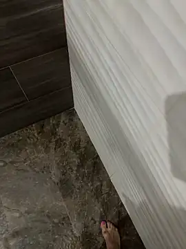 Snapshot of im_pearll chatting on October 4, 12:49 am im pearll online show from October 4, 12:49 am