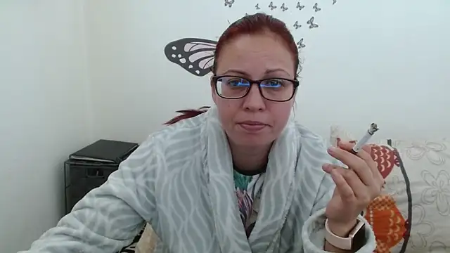 LadyHellene online show from April 10, 10:10 am