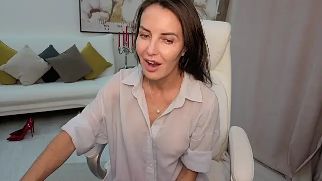 Snapshot of Beylly chatting on November 1, 4:55 pm Beylly online show from November 1, 4:55 pm