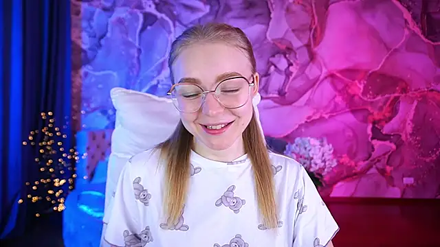 Snapshot of EmilySunshineS chatting on September 20, 12:58 pm EmilySunshineS online show from September 20, 12:58 pm