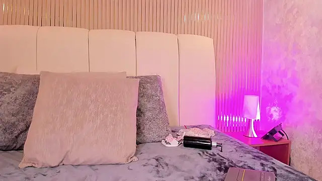 marie miller  online show from April 1, 1:41 pm