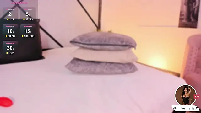 Snapshot of marie_miller_ chatting on October 11, 12:30 pm marie miller online show from October 11, 12:30 pm