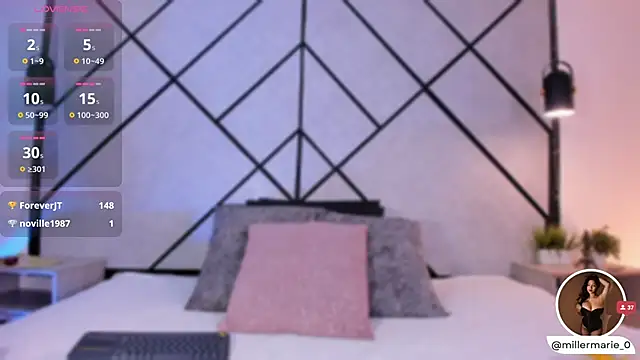 Snapshot of marie_miller_ chatting on October 2, 12:21 pm marie miller online show from October 2, 12:21 pm