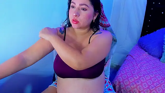 Snapshot of leny_ga chatting on November 2, 1:20 am leny ga online show from November 2, 1:20 am