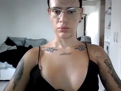 LadyDaemon online show from January 7, 6:55 pm