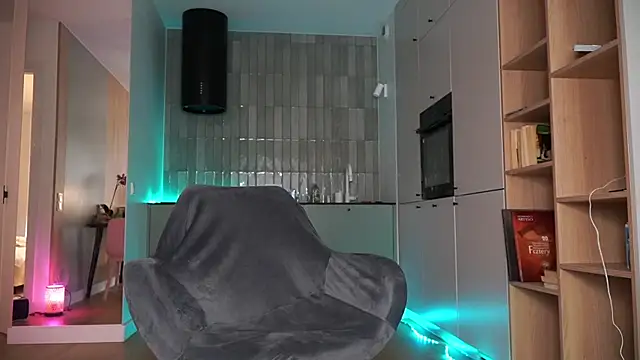 Snapshot of DreamSofia chatting on October 4, 9:26 am DreamSofia online show from October 4, 9:26 am