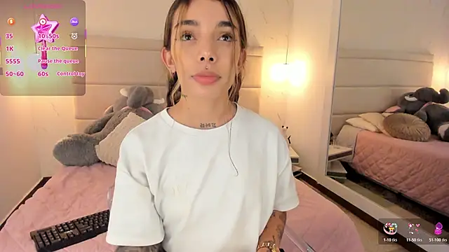 Mollymoon1 online show from November 14, 8:53 pm