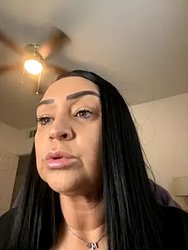 Snapshot of AlyssiaAmoreXO chatting on October 19, 10:12 pm AlyssiaAmoreXO online show from October 19, 10:12 pm