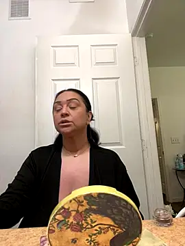 Snapshot of AlyssiaAmoreXO chatting on October 27, 8:14 pm AlyssiaAmoreXO online show from October 27, 8:14 pm