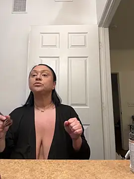 Snapshot of AlyssiaAmoreXO chatting on October 10, 10:58 pm AlyssiaAmoreXO online show from October 10, 10:58 pm