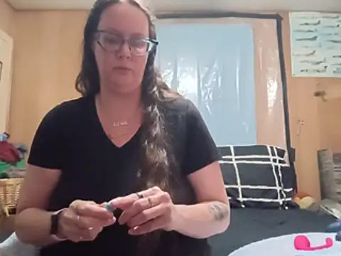 LotusRoyalty online show from May 29, 6:44 am