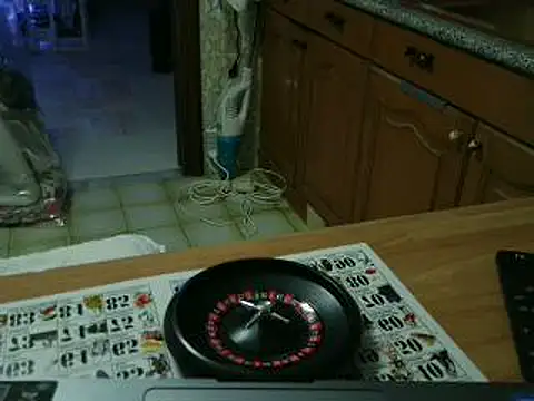 Snapshot of VeneRed chatting on October 18, 7:26 pm VeneRed online show from October 18, 7:26 pm