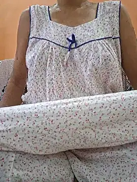 Snapshot of Melody_Shyla chatting on October 17, 12:58 am Melody Shyla online show from October 17, 12:58 am