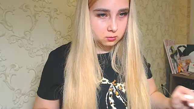 DolphinDreams online show from April 17, 3:36 pm