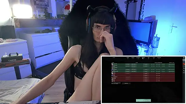 Snapshot of CeriseLapine chatting on October 20, 7:50 pm CeriseLapine online show from October 20, 7:50 pm