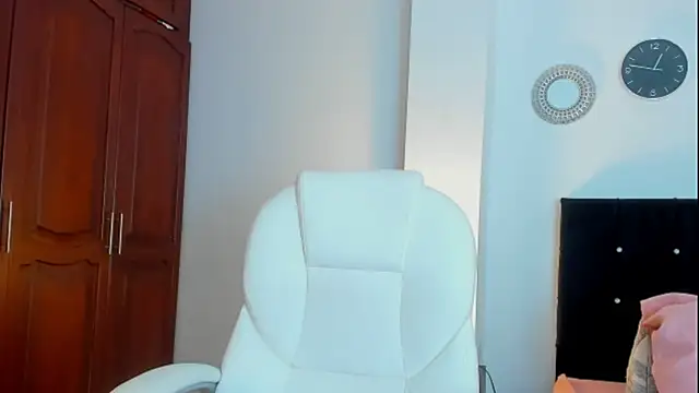 Snapshot of kathyajhonss chatting on October 14, 11:29 pm kathyajhonss online show from October 14, 11:29 pm