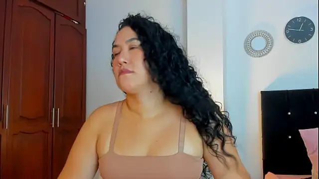 Snapshot of kathyajhonss chatting on October 24, 10:06 pm kathyajhonss online show from October 24, 10:06 pm