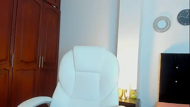 Snapshot of kathyajhonss chatting on October 9, 9:41 pm kathyajhonss online show from October 9, 9:41 pm