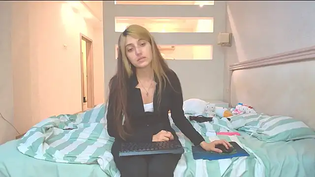 Snapshot of Iren chatting on October 18, 11:50 pm Iren online show from October 18, 11:50 pm