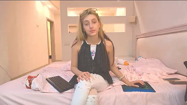 Snapshot of Iren chatting on October 7, 5:39 pm Iren online show from October 7, 5:39 pm