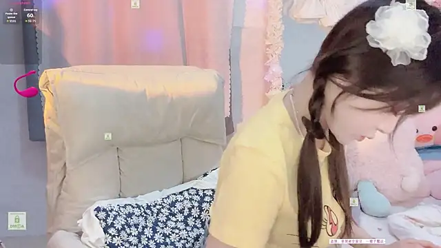 Snapshot of Carly_1 chatting on October 19, 11:56 am Carly 1 online show from October 19, 11:56 am