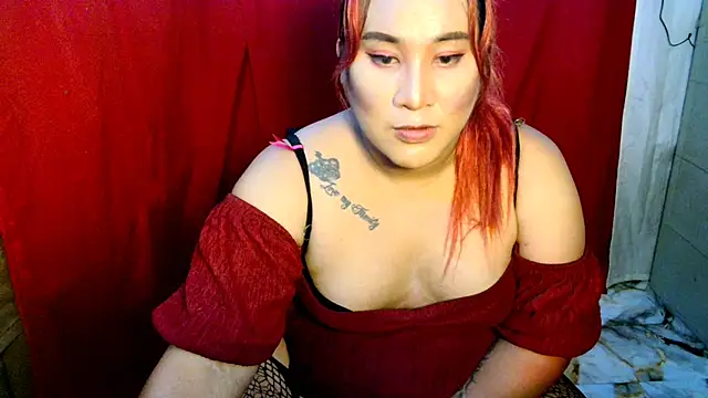 UrAmazingCassy online show from November 2, 5:05 pm