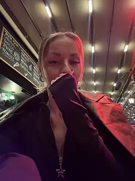 Diamond Bunny  online show from February 2, 3:55 pm