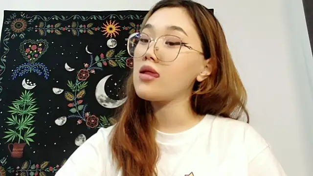 Jennatyan online show from September 22, 1:09 pm