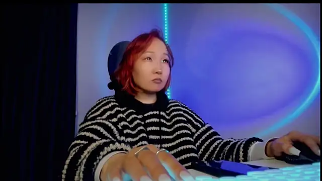 himeros goddess online show from October 14, 4:59 am