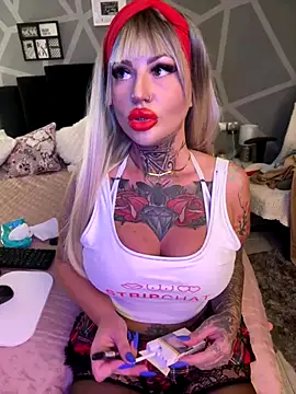 Snapshot of krysstal003 chatting on September 23, 7:12 pm krysstal003 online show from September 23, 7:12 pm