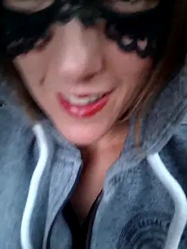 Snapshot of SexyLayla1 chatting on September 25, 4:39 pm SexyLayla1 online show from September 25, 4:39 pm