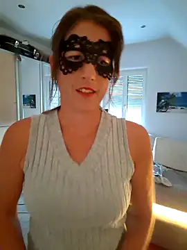 Snapshot of SexyLayla1 chatting on September 22, 3:43 pm SexyLayla1 online show from September 22, 3:43 pm