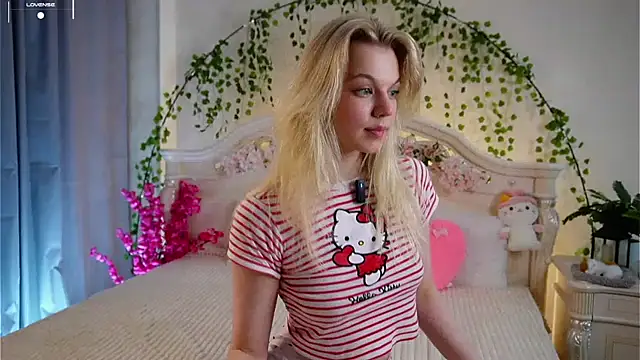 Snapshot of EdlinAlliston chatting on September 25, 2:05 pm EdlinAlliston online show from September 25, 2:05 pm