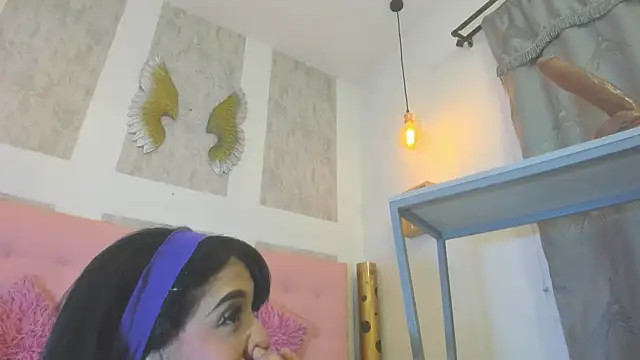 zhamira 21 online show from December 1, 8:55 pm